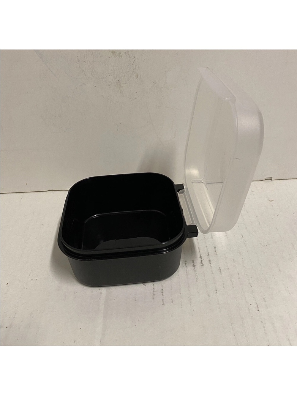 Tupperware Containers With Lids Meal Prep - Picture 5 of 5